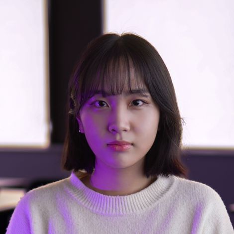 Photo of Chaeeun Kim looking into the camera